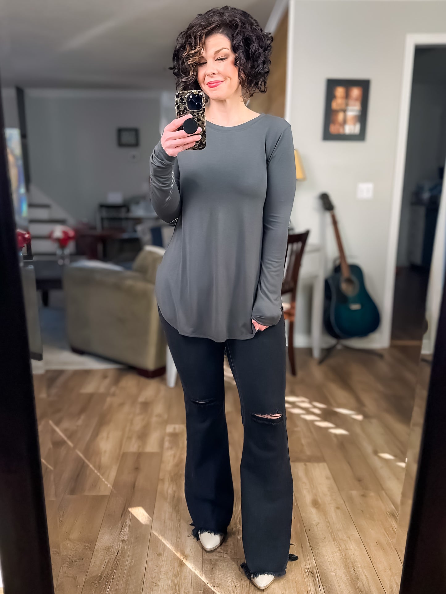 **Doorbuster Deal** Ash Grey Long Sleeve Round Neck Round Hem Tee