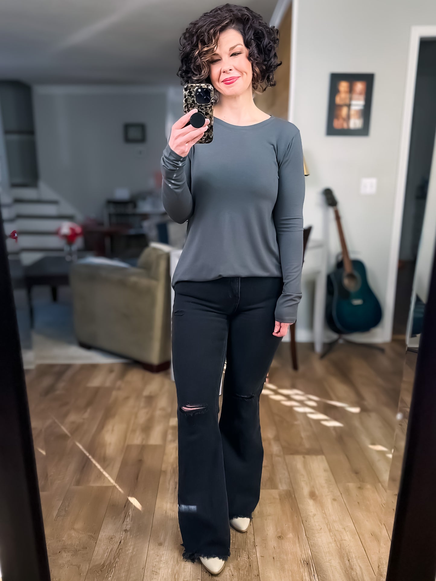 **Doorbuster Deal** Ash Grey Long Sleeve Round Neck Round Hem Tee