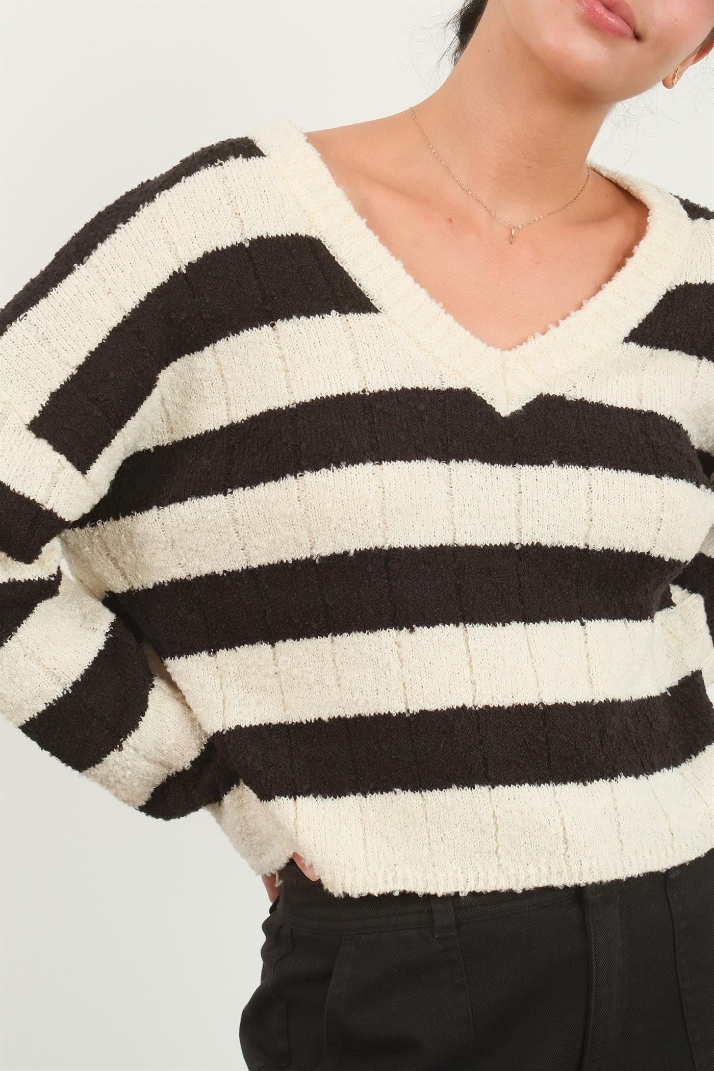 Cream Contrast Striped Cropped V-Neck Sweater