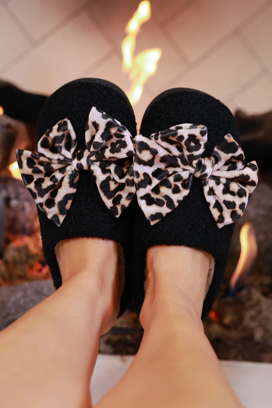 PRE ORDER: Cozy Bow Slippers - Black/Leopoard