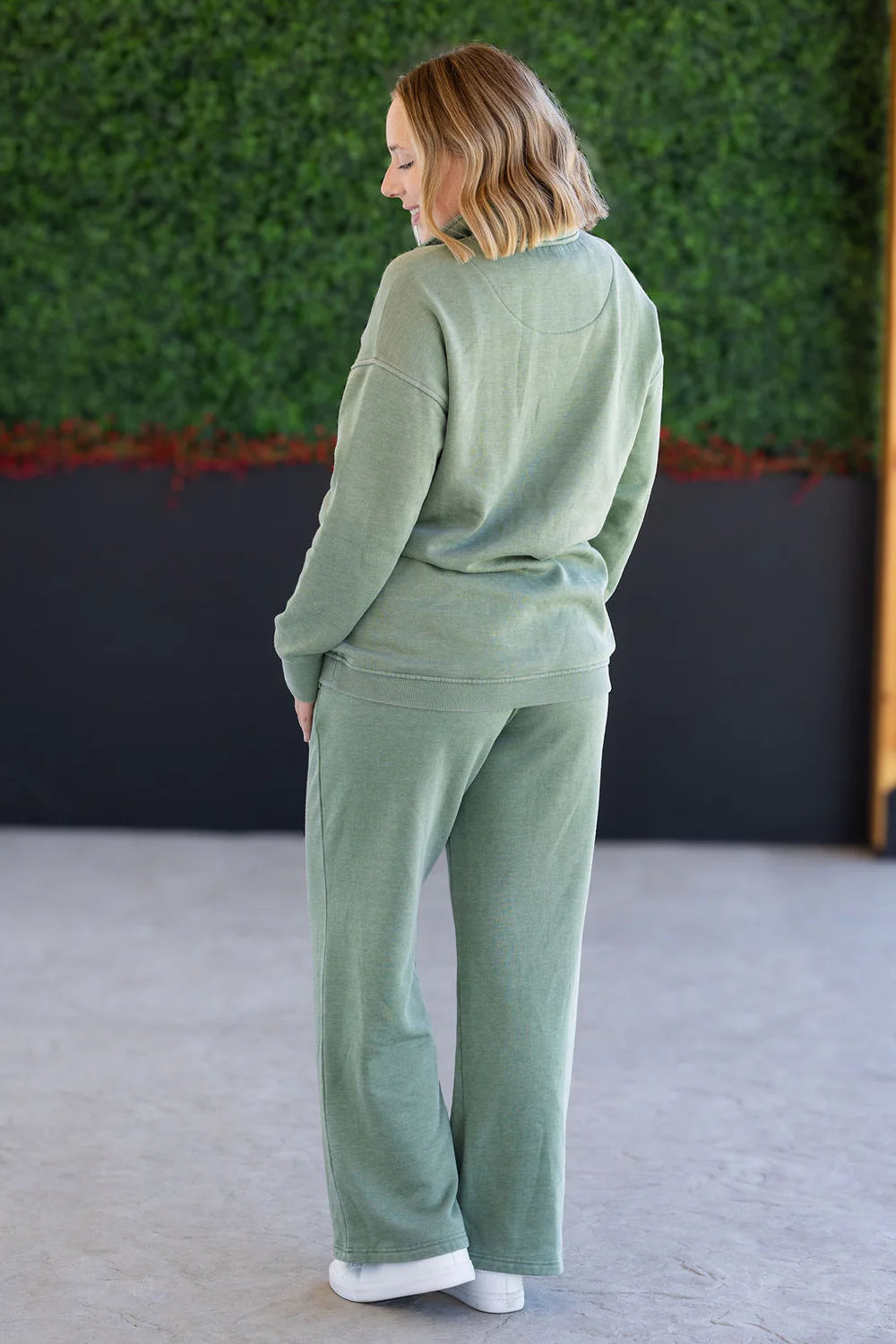 Olive Vintage Wash Snap Pullover