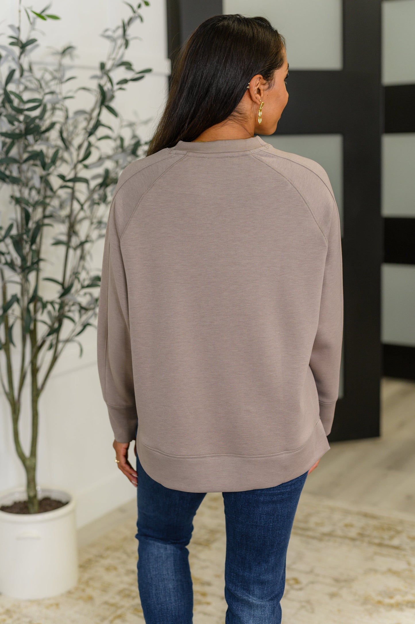 Zenana Relaxed Scuba Pullover in Cocoa