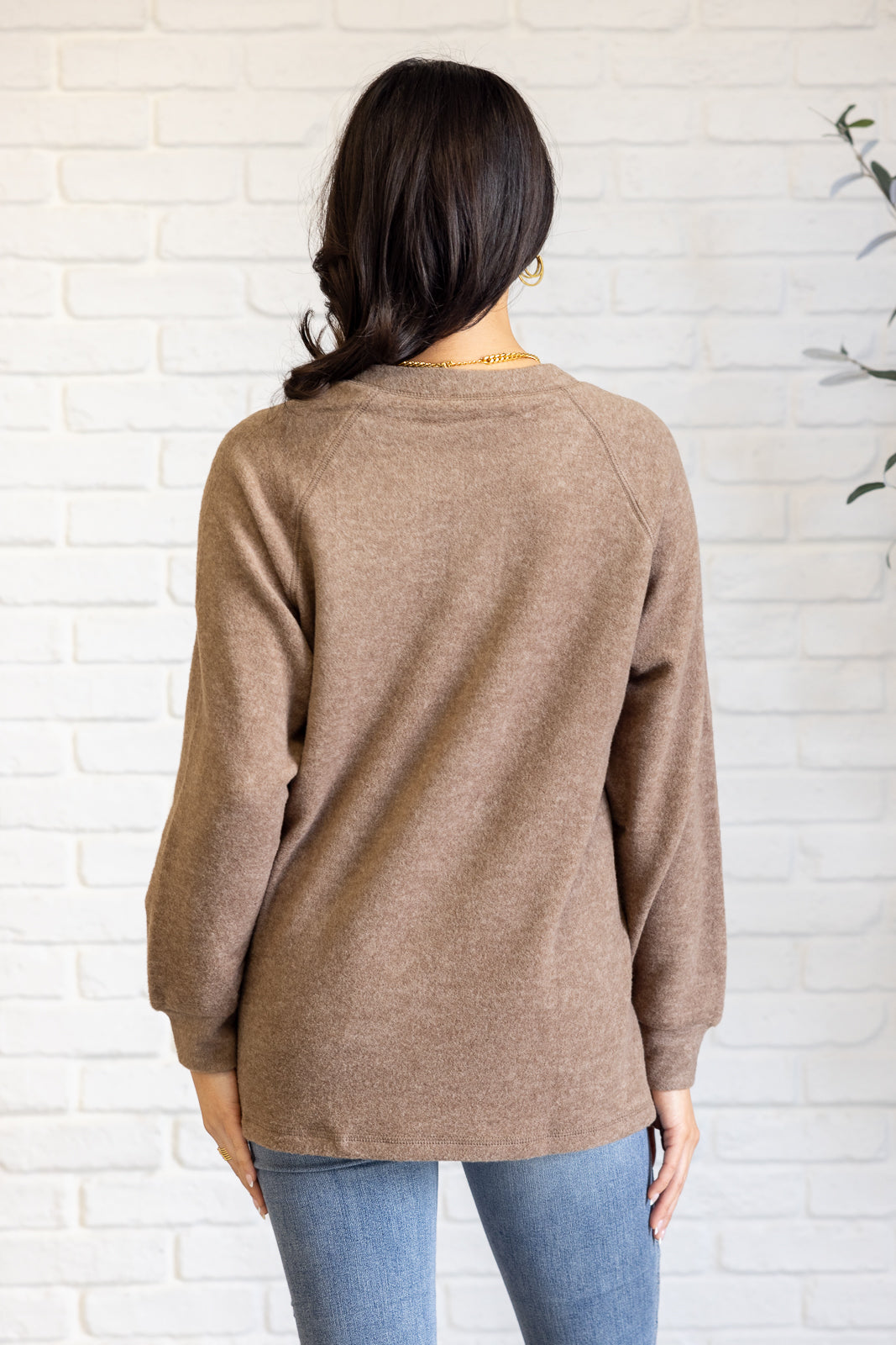 Zenana Keeping it Real Brushed Melange Hacci Long Sleeve Tee in Mocha