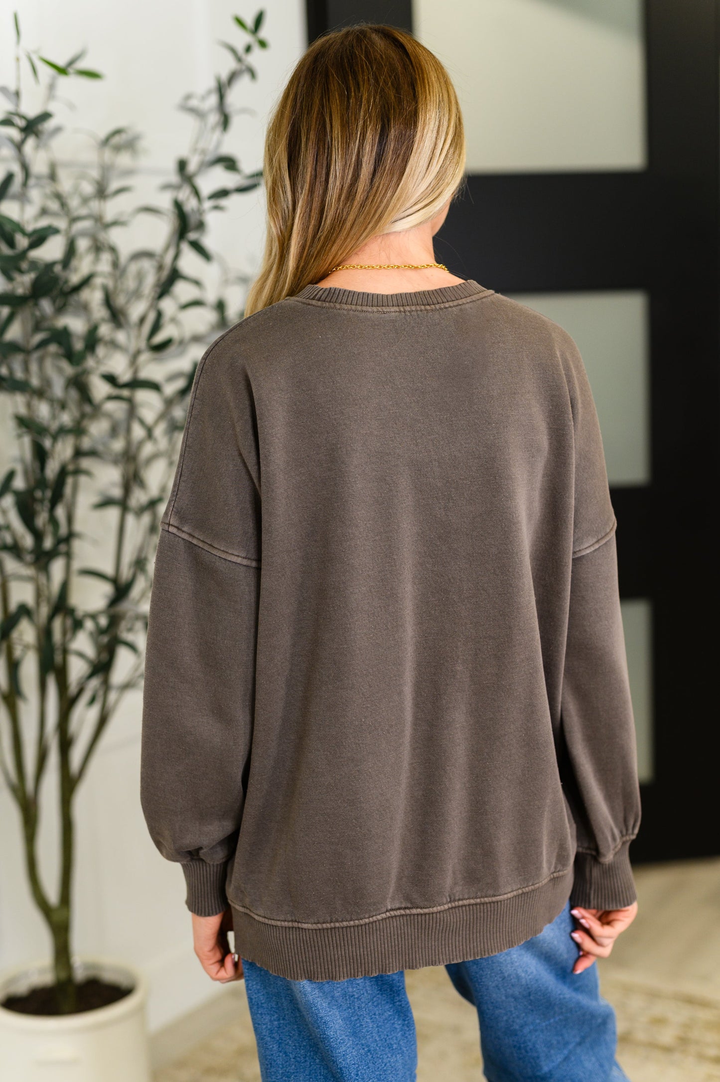 Zenana Pullover in Brown