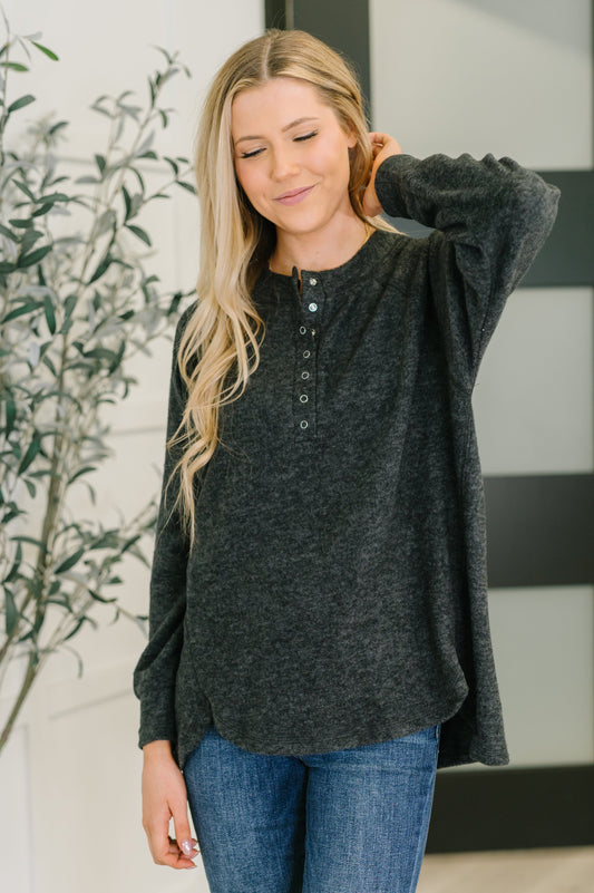Zenana Scooped Hi-Low Long Pullover in Black