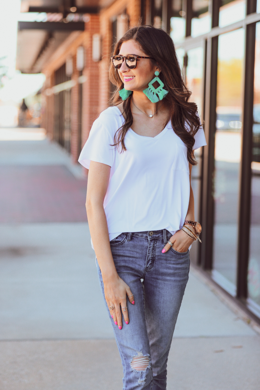 Basic V-neck Pocket Tee - White